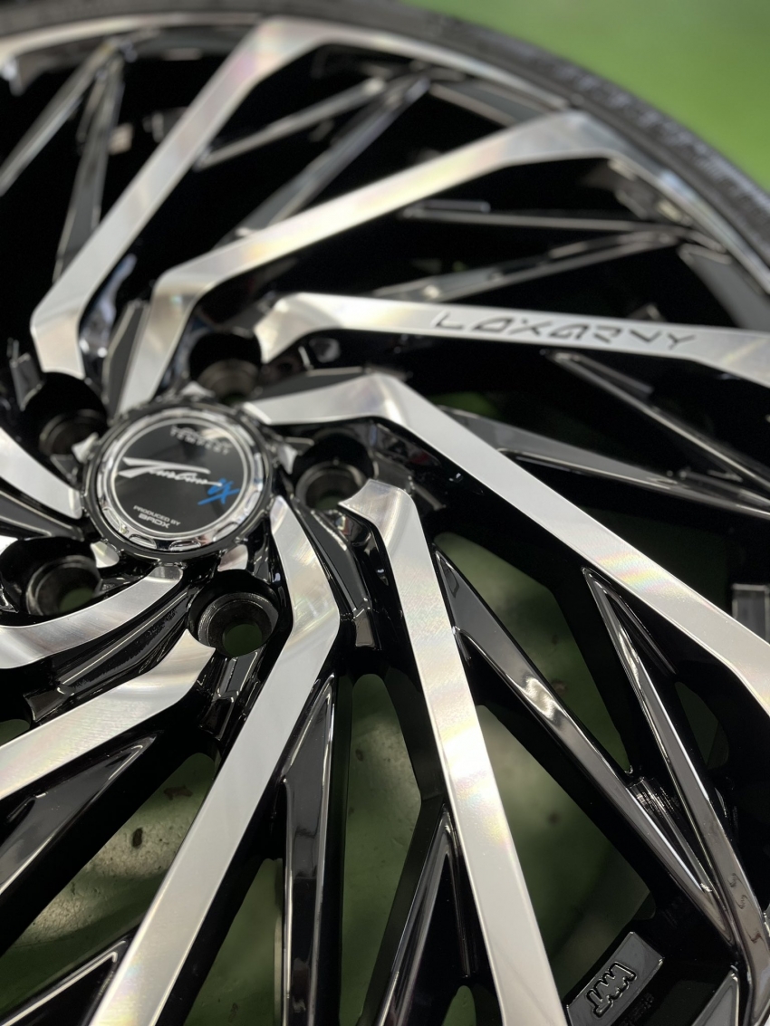 ロクサーニ　ホイール.jpg